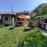 Niki Apartment