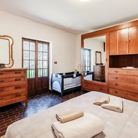 Niki Apartment