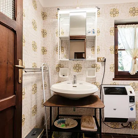 Niki Apartment